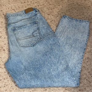 American Eagle Mom Jeans